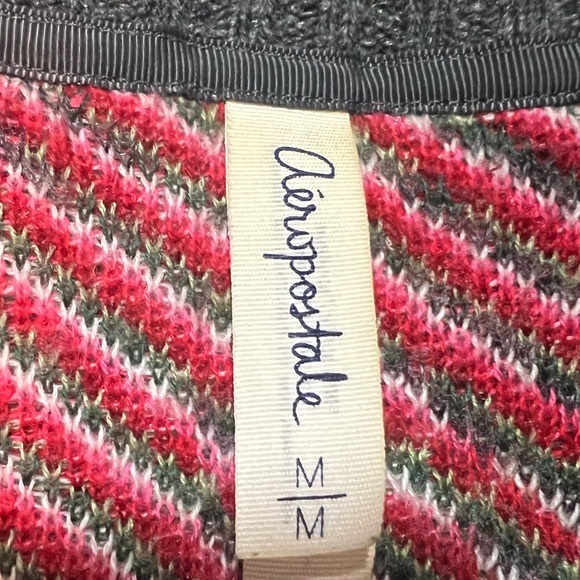 Aeropostale grey cardigan with a rose pattern woman’s size medium - Picture 3 of 4